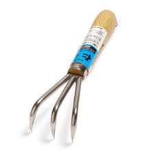 Load image into Gallery viewer, Nisaku NEKAKI Japanese Stainless Steel Triple Claw Cultivator
